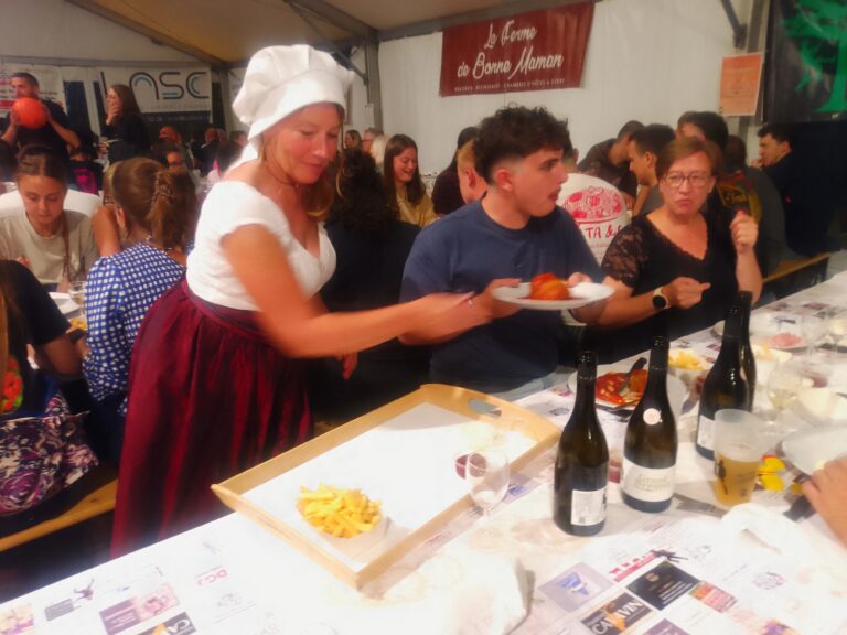 BÉRIA : UN REPAS INTERGÉNÉRATIONNEL SOUS LE SIGNE DE LA CONVIVIALITÉ